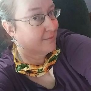 Meet your Posher, Cara